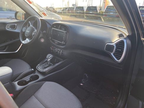 Used 2024 Kia Soul LX w/ Option Group 015 image 19