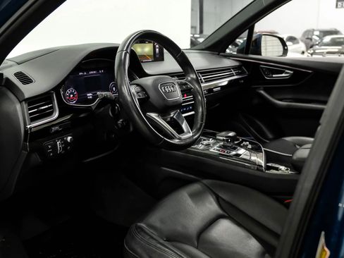 Used 2018 Audi Q7 3.0T Prestige AWD/4WD image 2