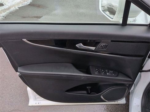 Used 2023 Lincoln Nautilus Reserve image 6