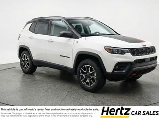 Used 2025 Jeep Compass Trailhawk AWD/4WD video 1