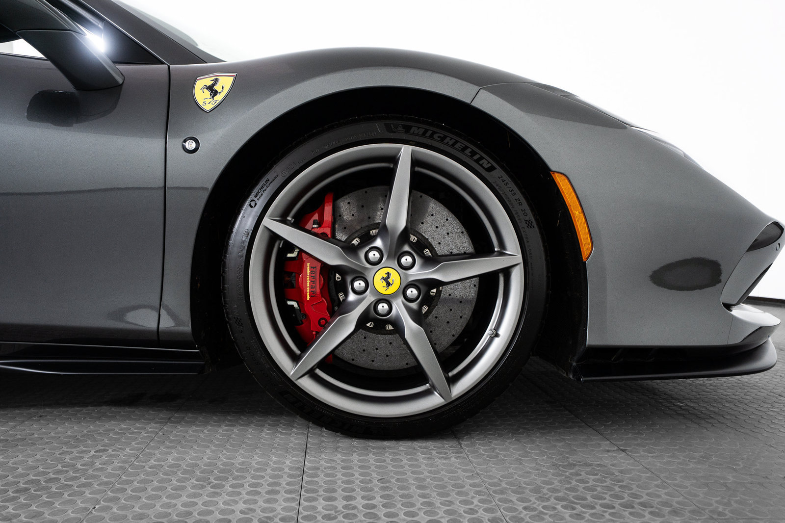 Certified 2021 Ferrari F8 Tributo RWD image 19