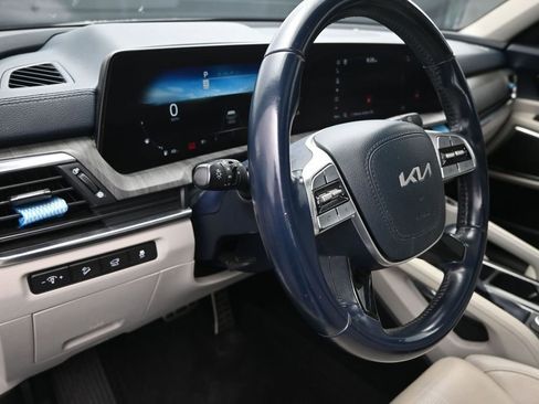 Used 2023 Kia Telluride SX FWD image 12