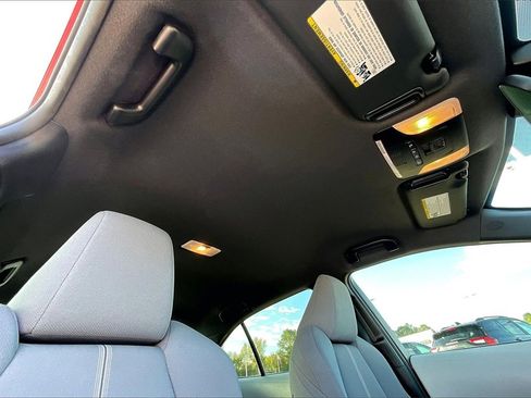 Used 2021 Toyota Corolla SE image 22