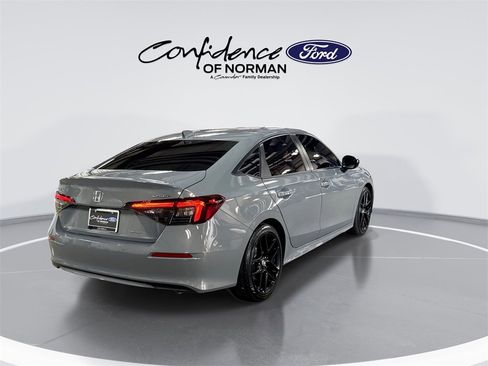 Used 2025 Honda Civic Sport image 8