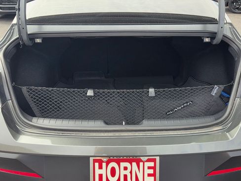 New 2025 Hyundai Elantra SEL image 4