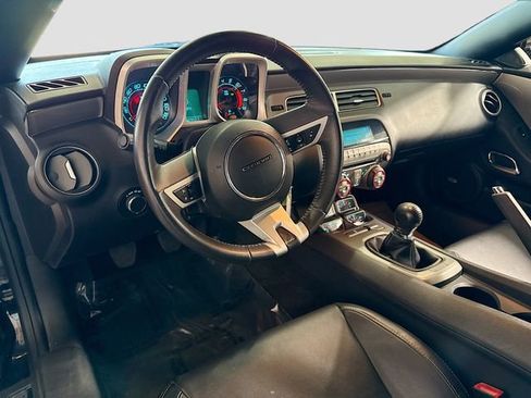 Used 2011 Chevrolet Camaro SS RWD image 6