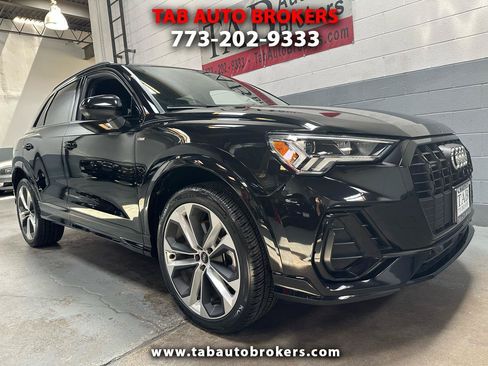 Used 2022 Audi Q3 2.0T Premium Plus AWD/4WD image 1
