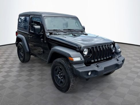 Used 2023 Jeep Wrangler Sport AWD/4WD image 4