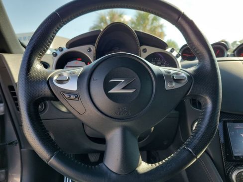 Used 2010 Nissan 370Z Touring w/ Sport Pkg image 14