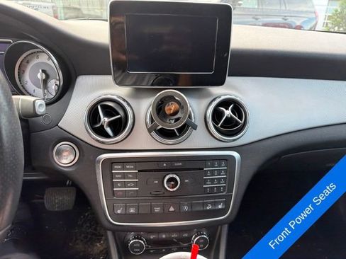 Used 2017 Mercedes-Benz GLA 250 4MATIC image 8