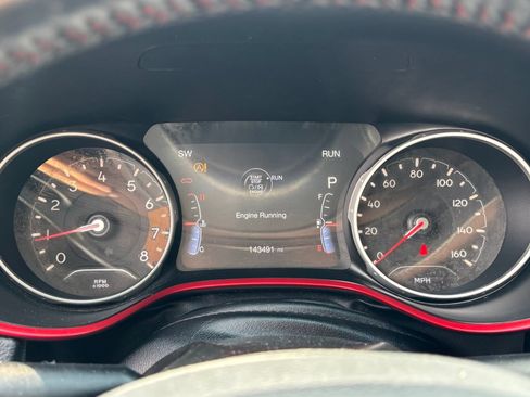 Used 2019 Jeep Compass Trailhawk w/ Cold Weather Group AWD/4WD image 16