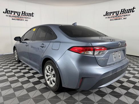 Used 2022 Toyota Corolla LE FWD image 9