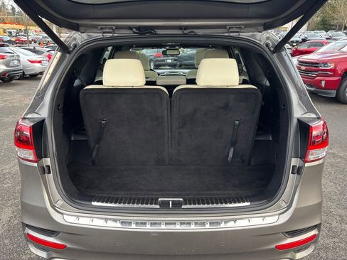 Used 2017 Kia Sorento SX image 11