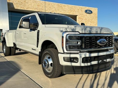New 2026 Ford F350 Platinum image 43