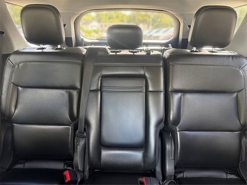 Certified 2023 Ford Explorer XLT w/ Equipment Group 202A image 17