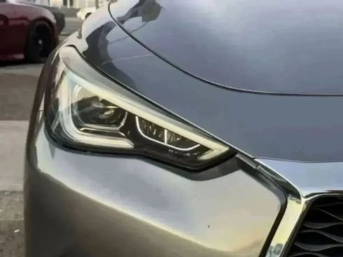 Used 2018 INFINITI Q60 3.0t Luxe w/ Sensory Package 3.0T Luxe RWD image 5