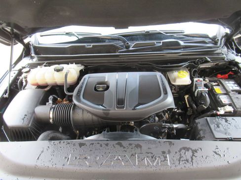 Used 2025 RAM 1500 Big Horn image 10