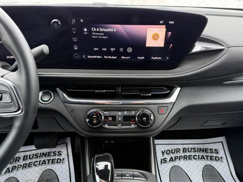 Used 2024 Buick Envista Preferred w/ Convenience I Package image 22