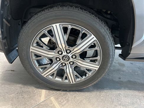 Used 2024 Toyota Sequoia Capstone image 21