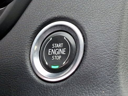 Used 2020 Cadillac XT4 Premium Luxury image 24