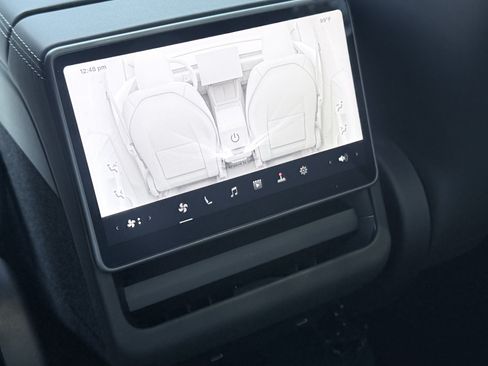 Used 2026 Tesla Model Y 2WD image 49