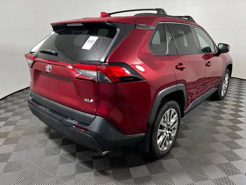 Used 2023 Toyota RAV4 XLE Premium FWD image 5