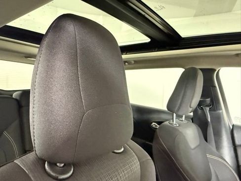 Used 2015 Jeep Cherokee Latitude w/ Comfort/Convenience Group image 33