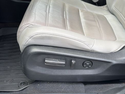 Used 2021 Honda CR-V EX-L image 14