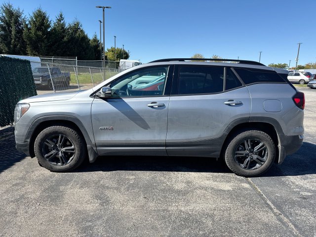 Used 2024 GMC Terrain AT4 w/ Tech Package AWD/4WD image 10