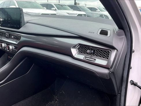 Used 2025 Acura Integra A-Spec FWD image 19