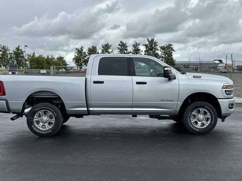 New 2026 RAM 2500 Big Horn AWD/4WD image 2
