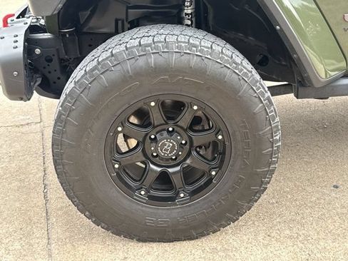 Used 2021 Jeep Wrangler Unlimited Rubicon AWD/4WD image 14