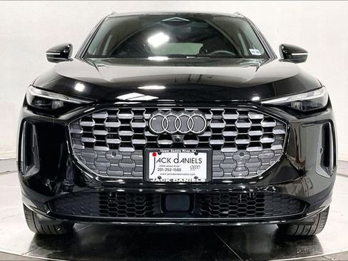 Used 2025 Audi Q5 Premium w/ Convenience Package AWD/4WD image 2