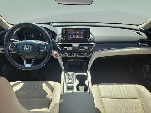 Used 2022 Honda Accord Touring image 12