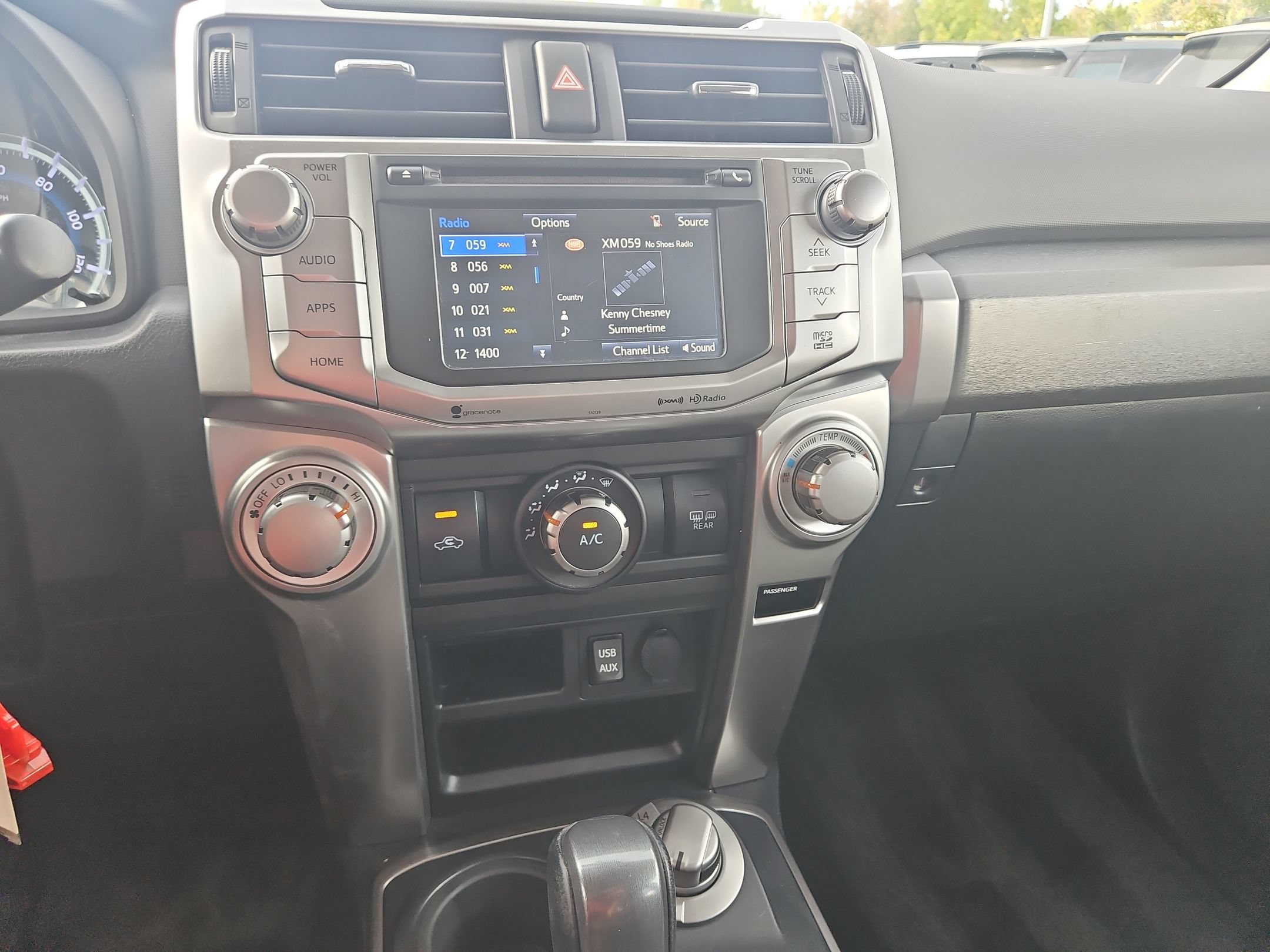 Used 2018 Toyota 4Runner SR5 Premium AWD/4WD image 16