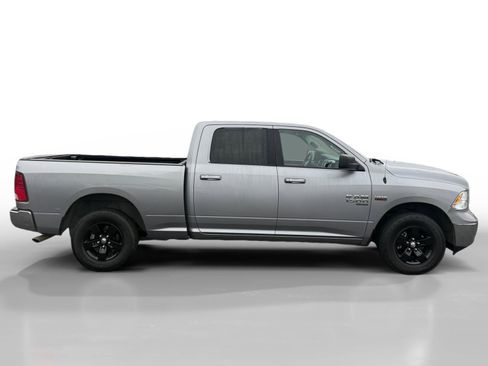 Used 2020 RAM 1500 Classic SLT image 6