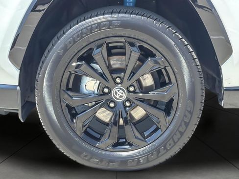 Certified 2025 Toyota RAV4 SE w/ Convenience Package AWD/4WD image 25