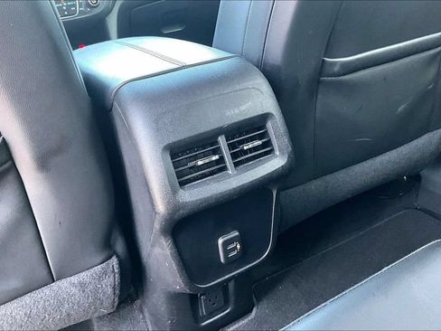 Used 2019 Chevrolet Equinox Premier w/ Premier Redline Edition FWD image 33