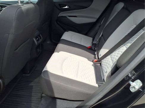 Used 2021 Chevrolet Equinox LT AWD/4WD image 12