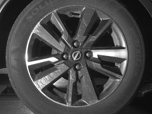 Used 2025 Nissan Versa SV image 15