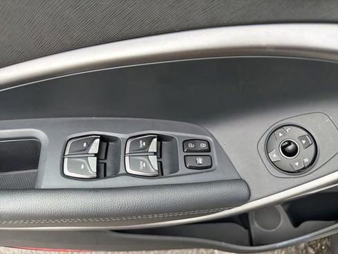 Used 2019 Hyundai Santa Fe Limited image 19