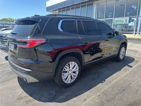 Used 2024 GMC Acadia Elevation w/ Luxury Package FWD image 17