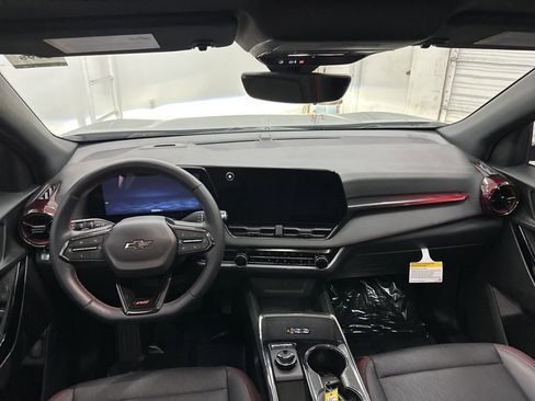 Used 2025 Chevrolet Equinox RS w/ Safety and Technology Package image 19