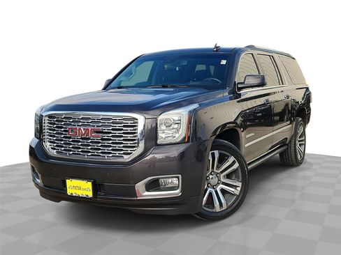 Used 2018 GMC Yukon XL Denali w/ Denali Ultimate Package RWD image 1