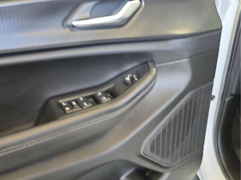 Used 2024 Jeep Grand Cherokee L Laredo w/ Luxury Tech Group I AWD/4WD image 9