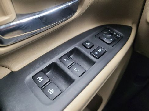 Used 2017 Mitsubishi Outlander GT image 27