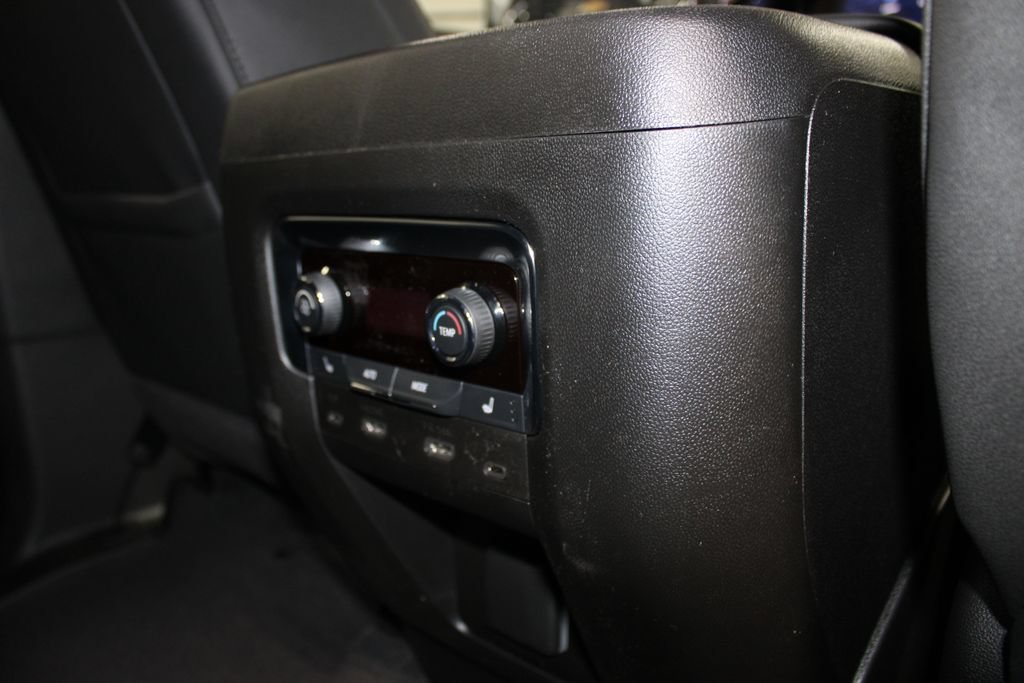 New 2026 Chevrolet Tahoe High Country AWD/4WD image 31