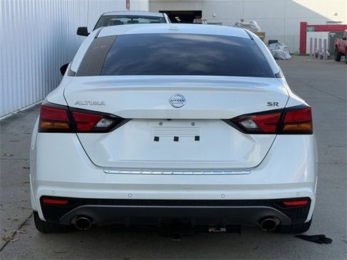 Used 2022 Nissan Altima 2.5 SR image 5