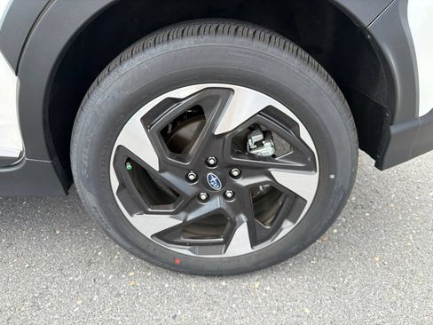 Certified 2025 Subaru Crosstrek 2.5i Limited w/ Crosstrek Mirror Package AWD/4WD image 12