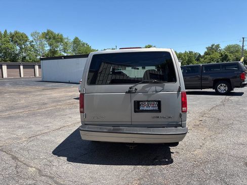 Used 1998 Chevrolet Astro AWD image 4
